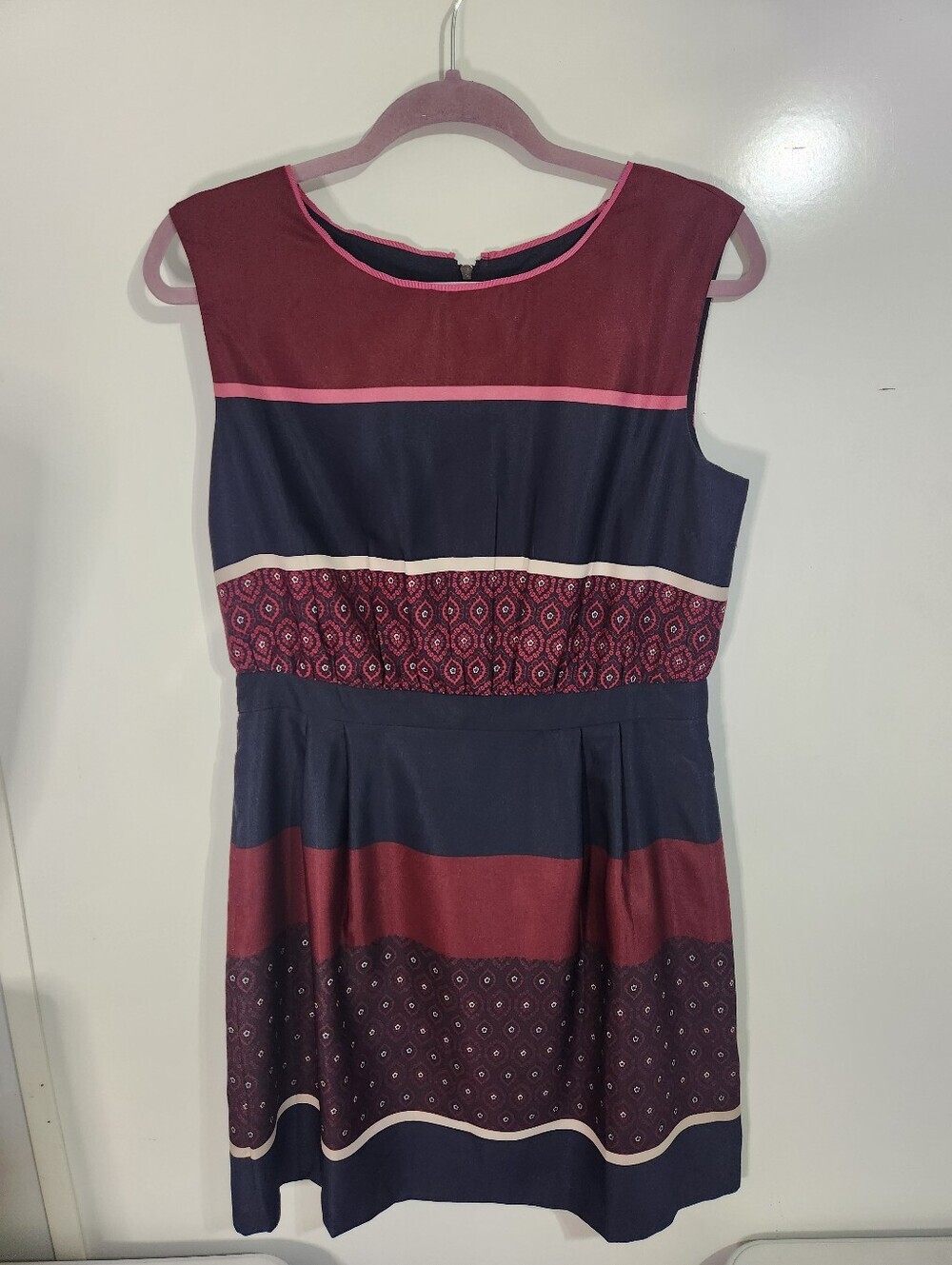 LOFT Navy Dress with Pink Trim and Burgundy Accents, Size 6